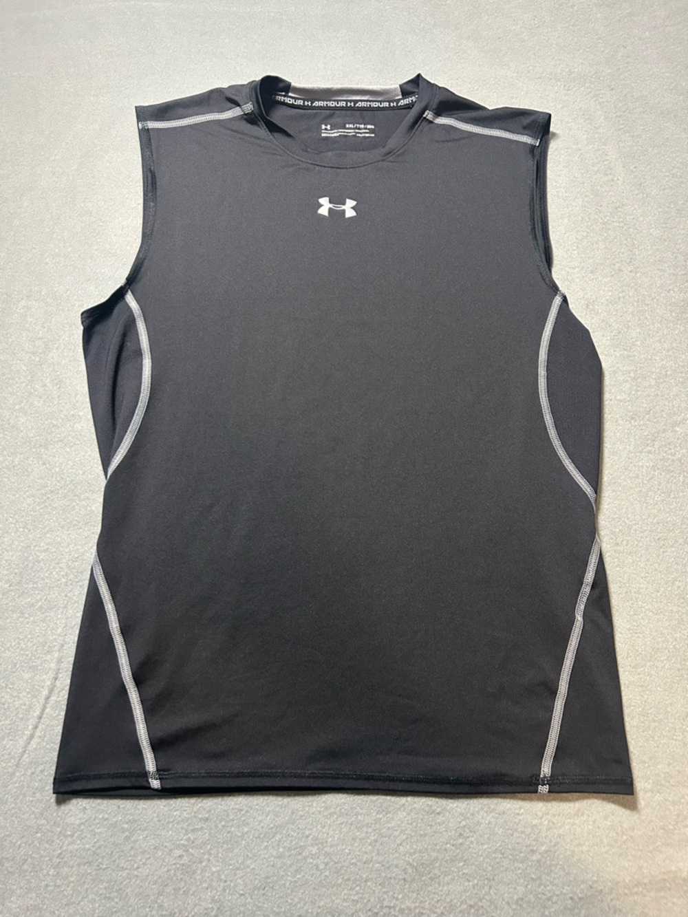 Men’s Under Armour Black HeatGear Top Size XXL